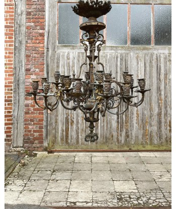 Lustre en bronze en stock