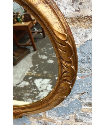 Miroir doré ouvre sa boutique