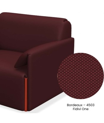 Fauteuil Costume, structure et tissu recyclé, avec accoudoirs chez Cornerstreet bien 