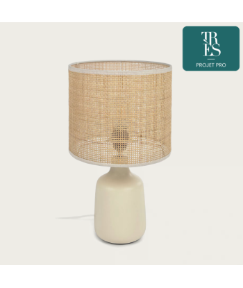 Lampe de table Erna en céramique blanche et bambou en stock